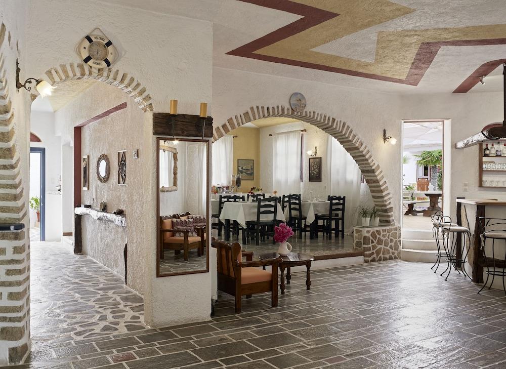 Polikandia Hotel Folégandros Exterior foto