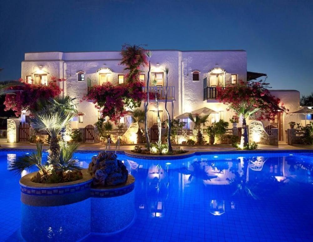 Polikandia Hotel Folégandros Exterior foto