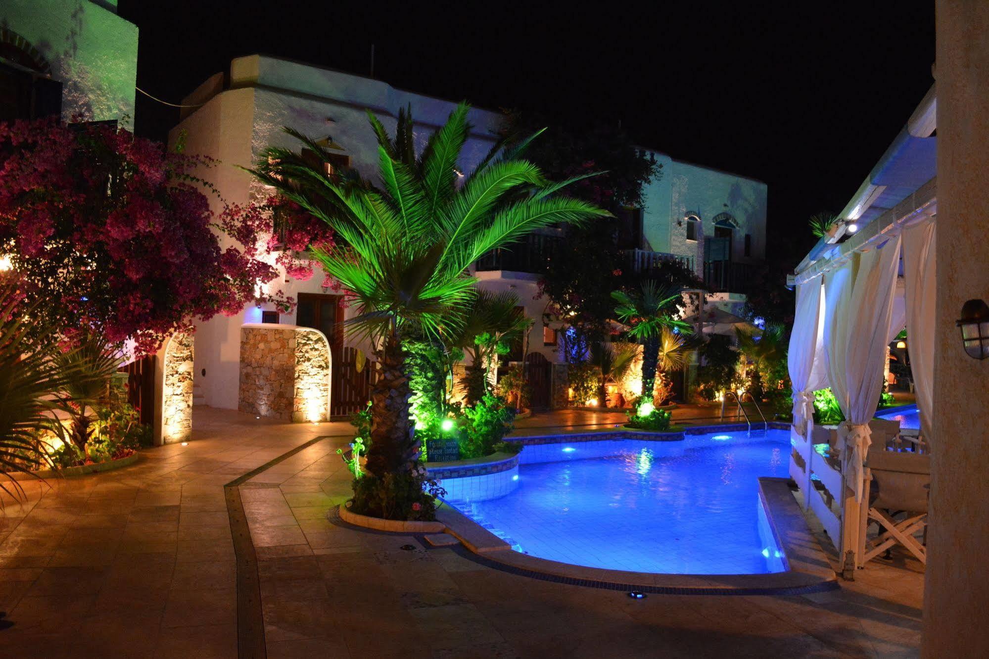 Polikandia Hotel Folégandros Exterior foto
